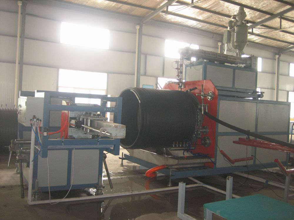 HDPE 권선 파이프 제조 기계